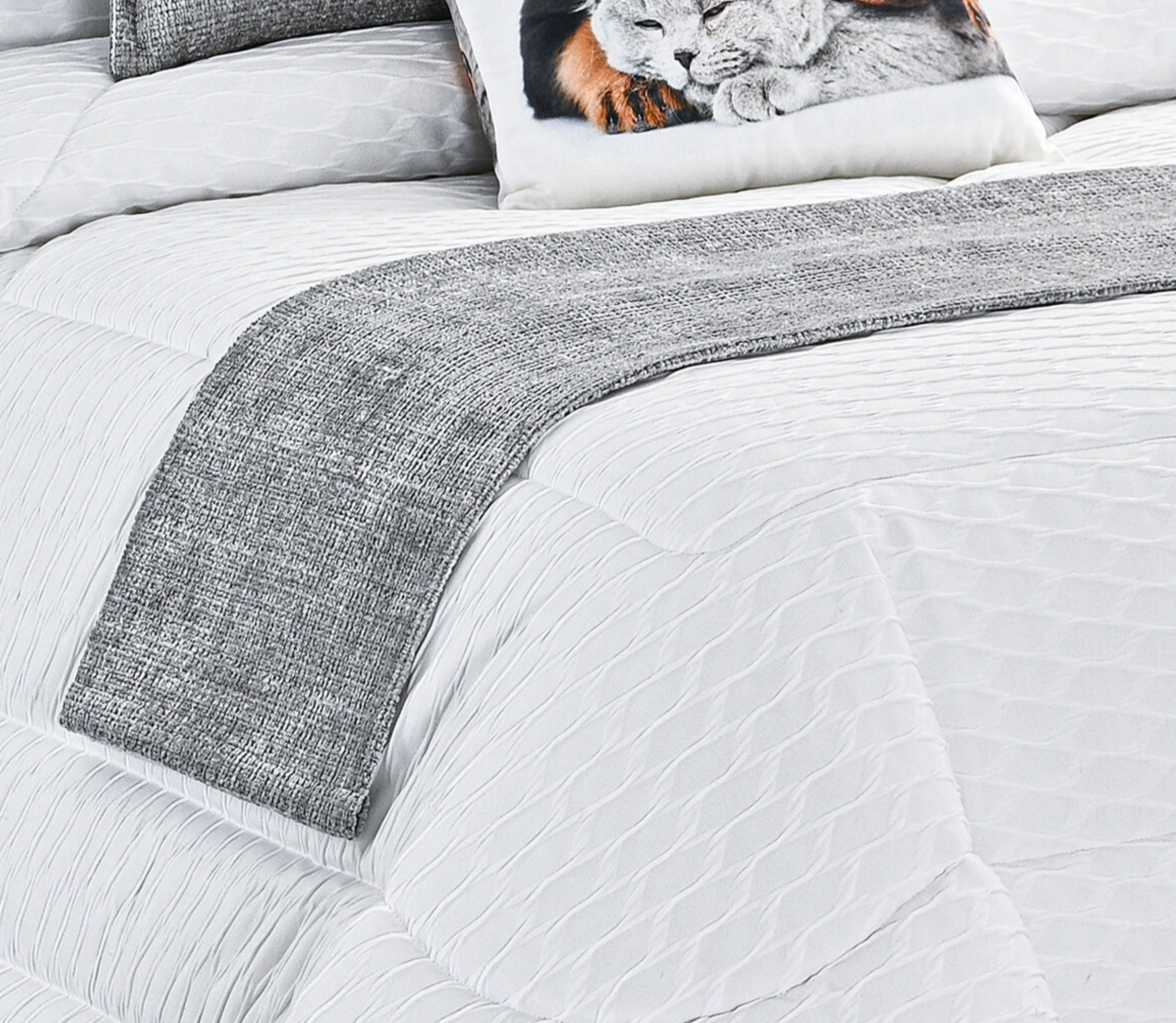 Cubrepies de cama Nara Gris