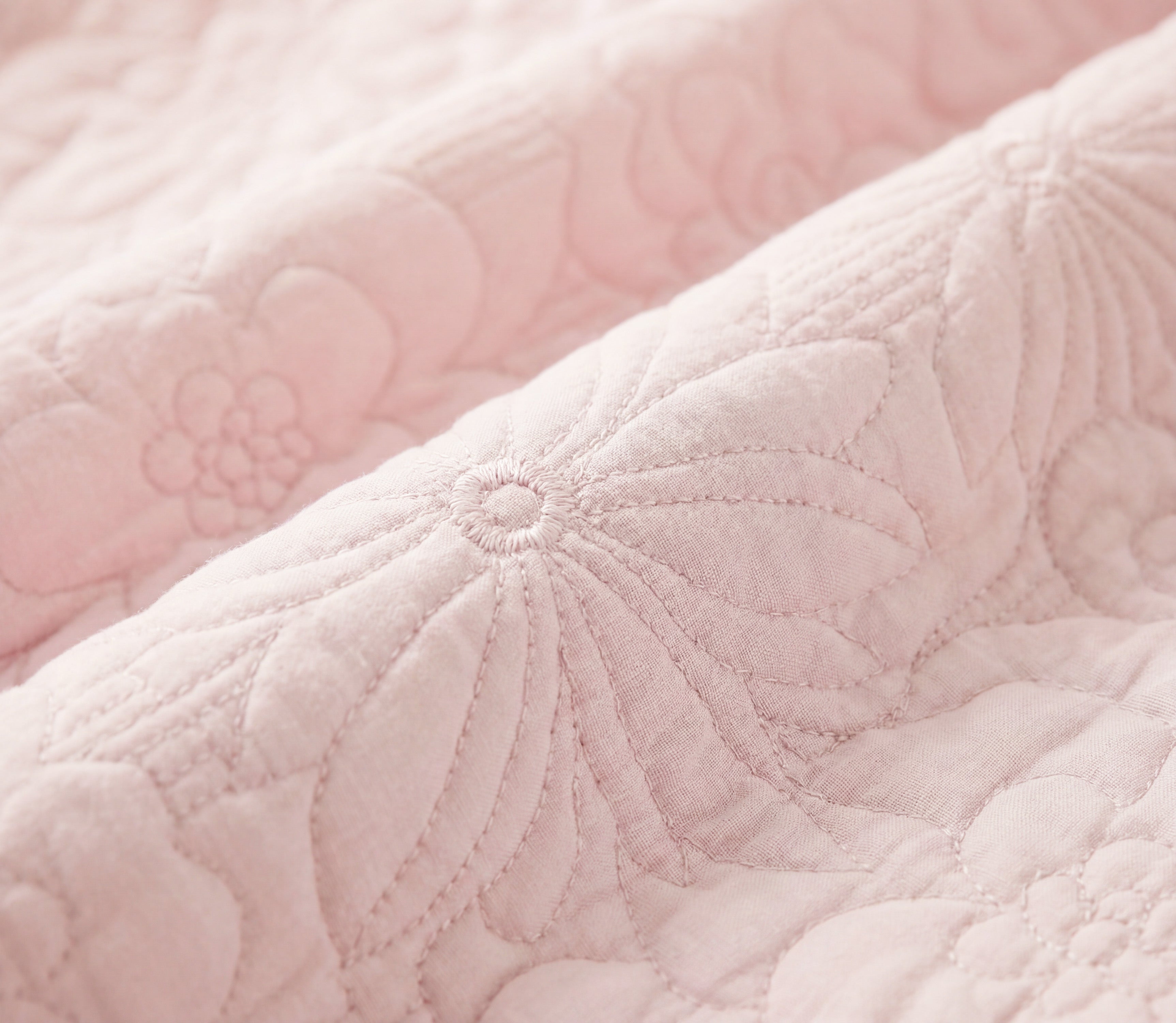 Colcha Bordada Davi Rosa