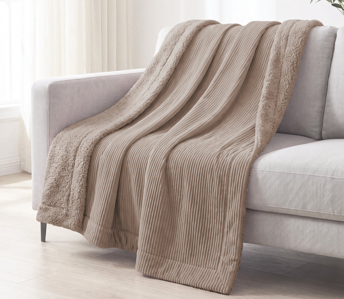 Manta de Borreguito Rubi Beige Oscuro