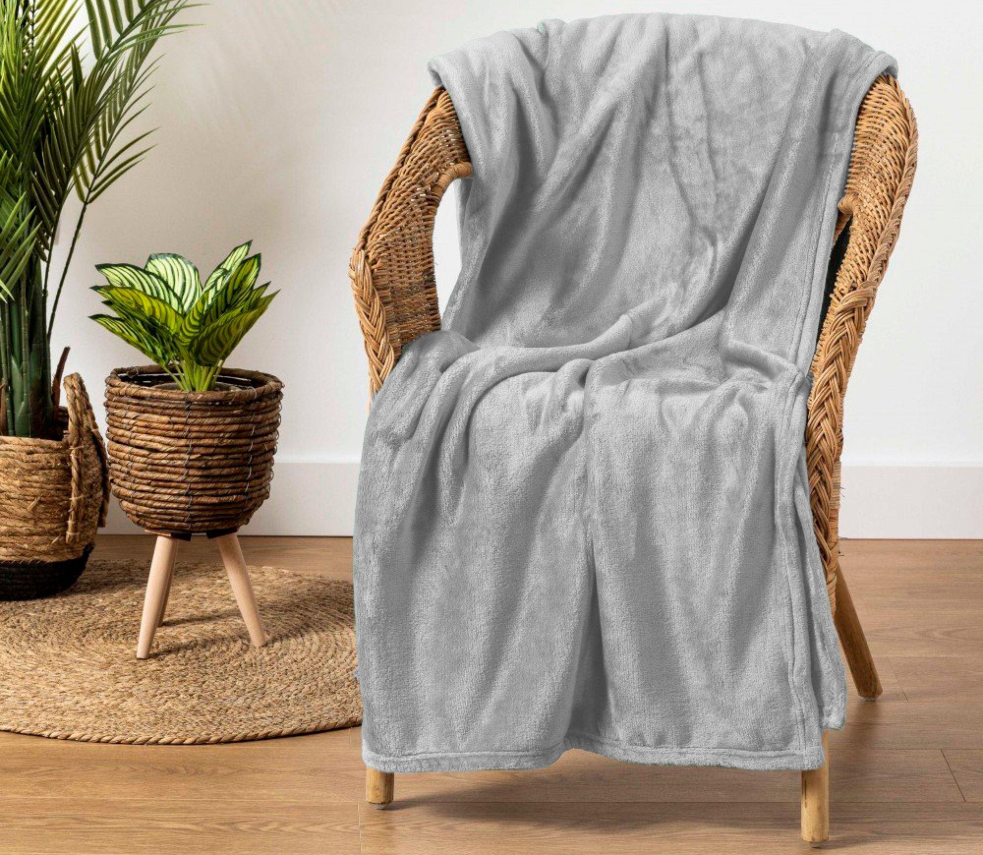 Manta en Terciopelo Gris