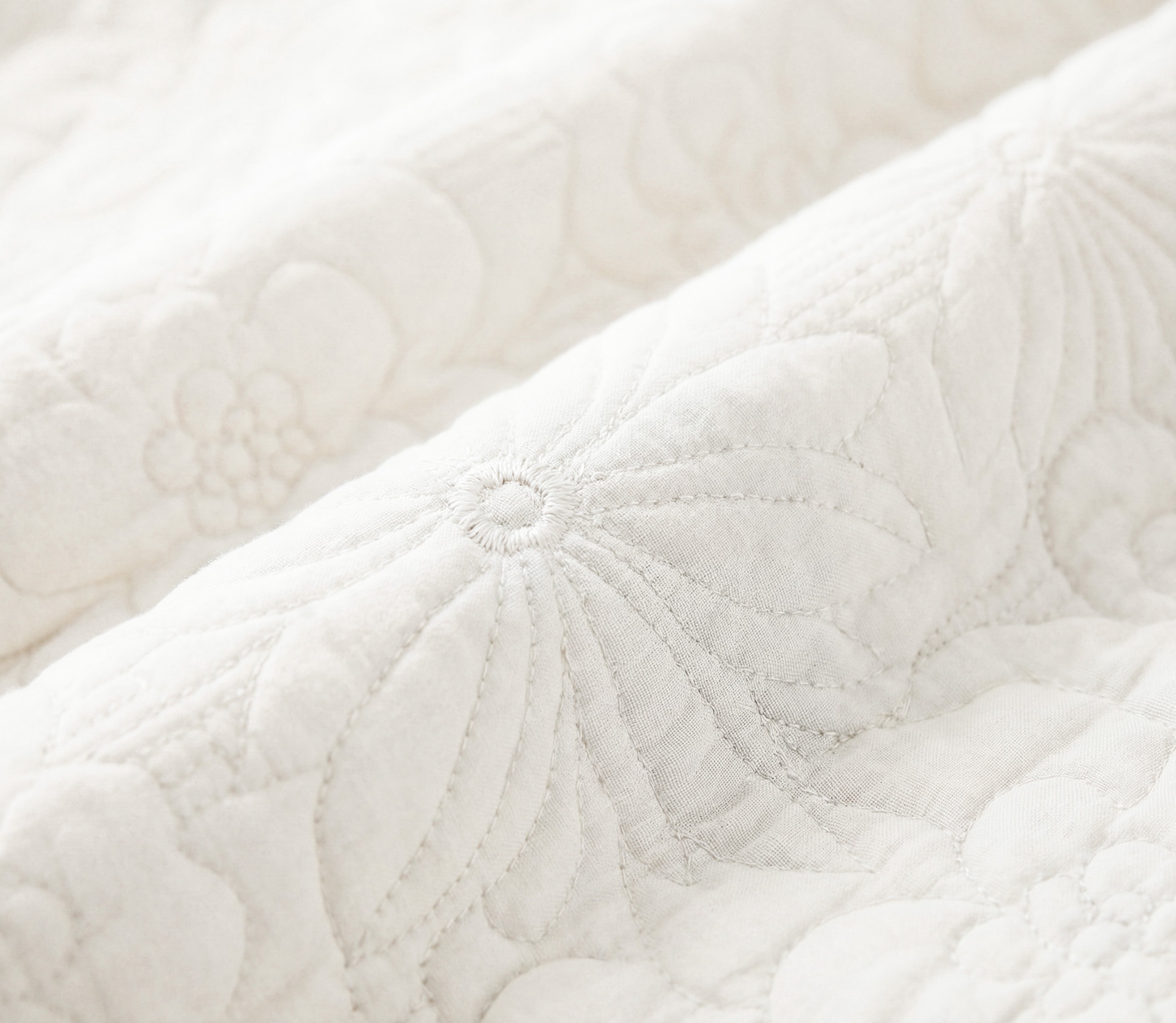 Colcha Bordada Davi Perla